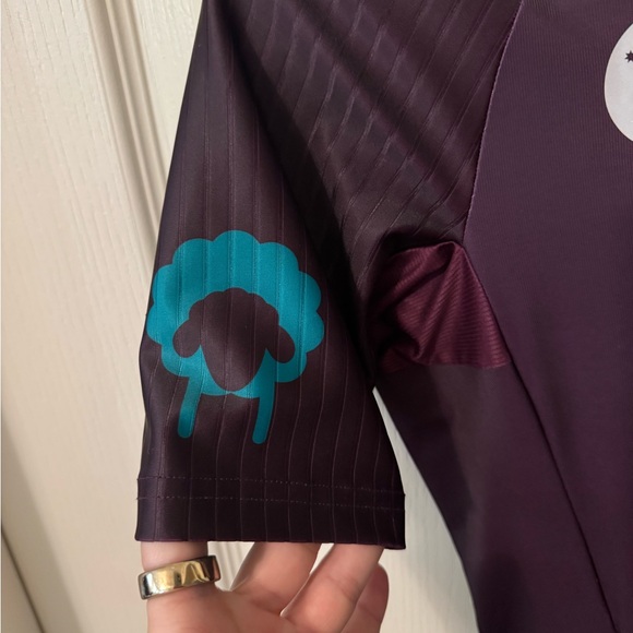 WYN Republic Hi-Velocity Sleeved Tri Suit - Picture 2 of 6